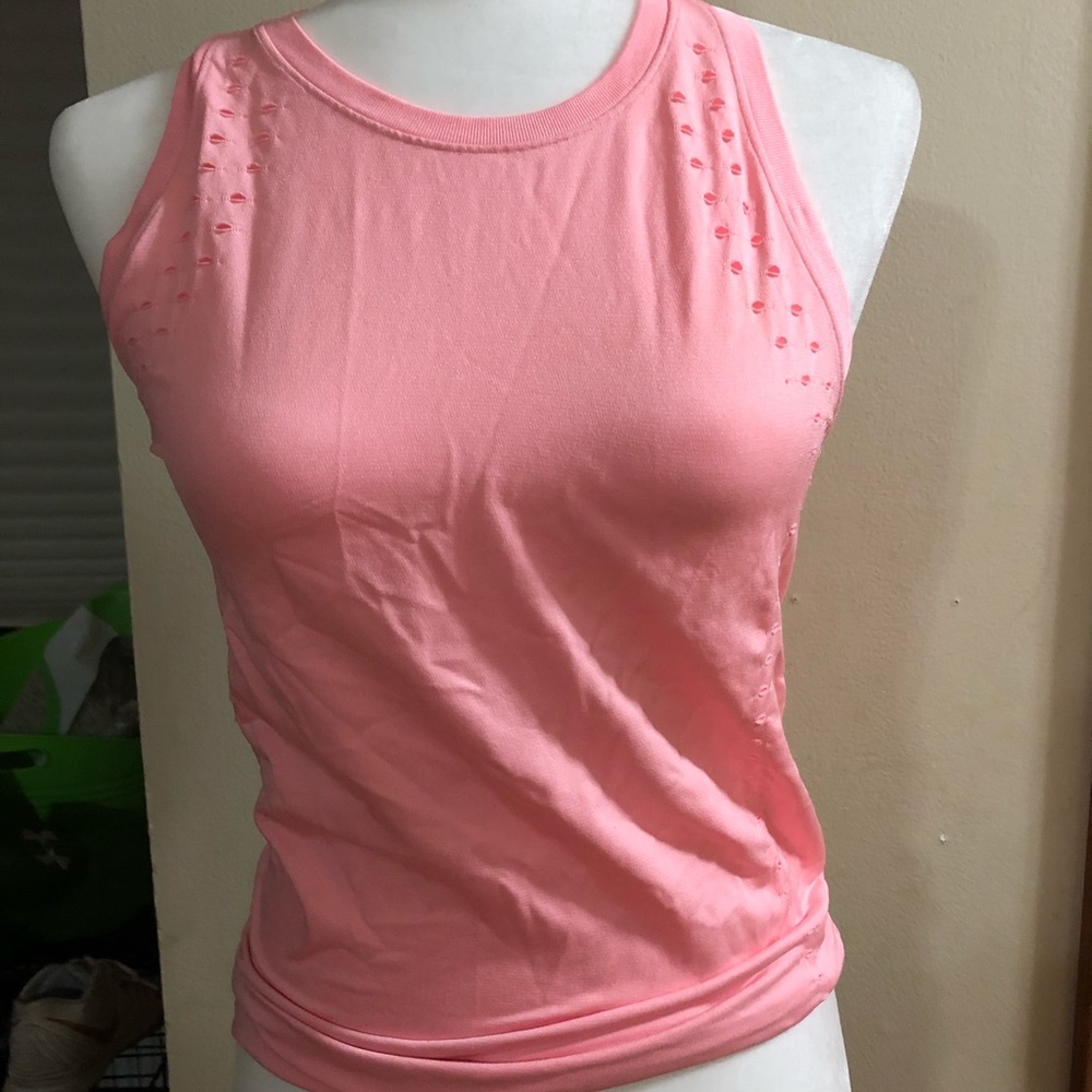 Victoria’s Secret sports top